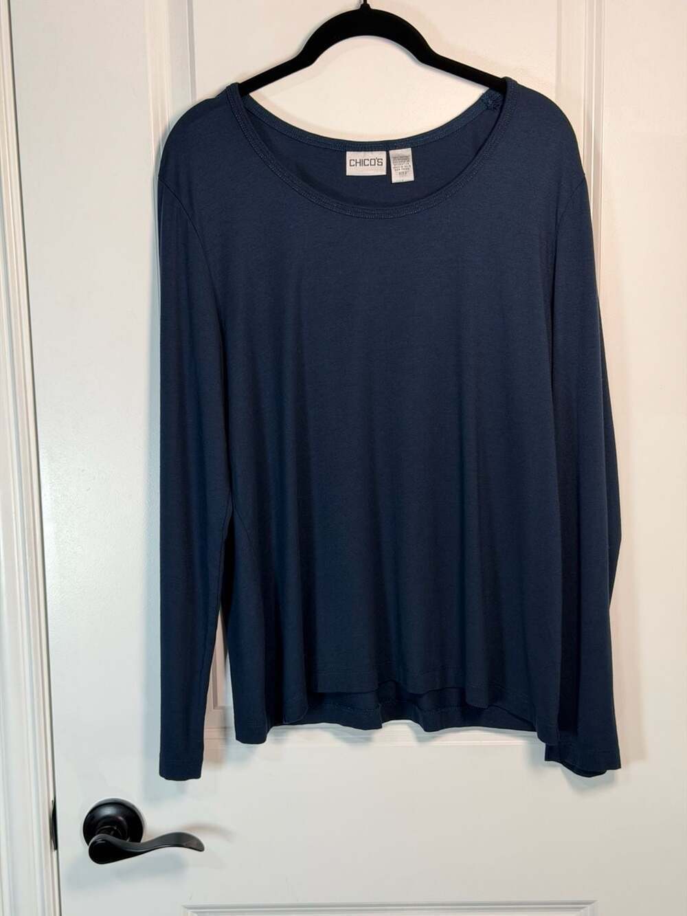Chico's Navy Blue Rayon Spandex Scoop Neck Long Sleeve Soft Knit Top